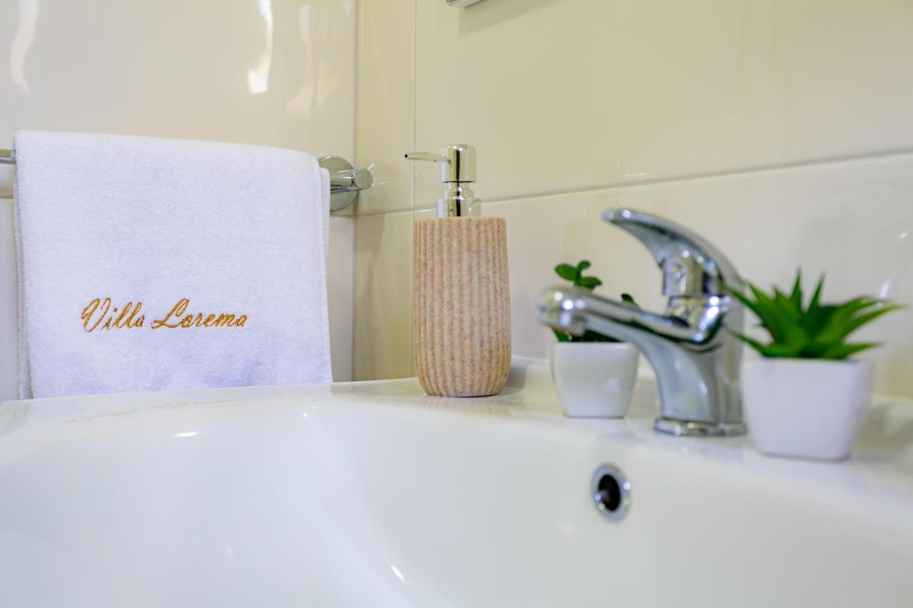Villa Lorema-Pet Friendly On 5000 Sqm Garden,Pool, Jacuzzi, Billiard&Ps5 Sveti Filip i Jakov Ngoại thất bức ảnh